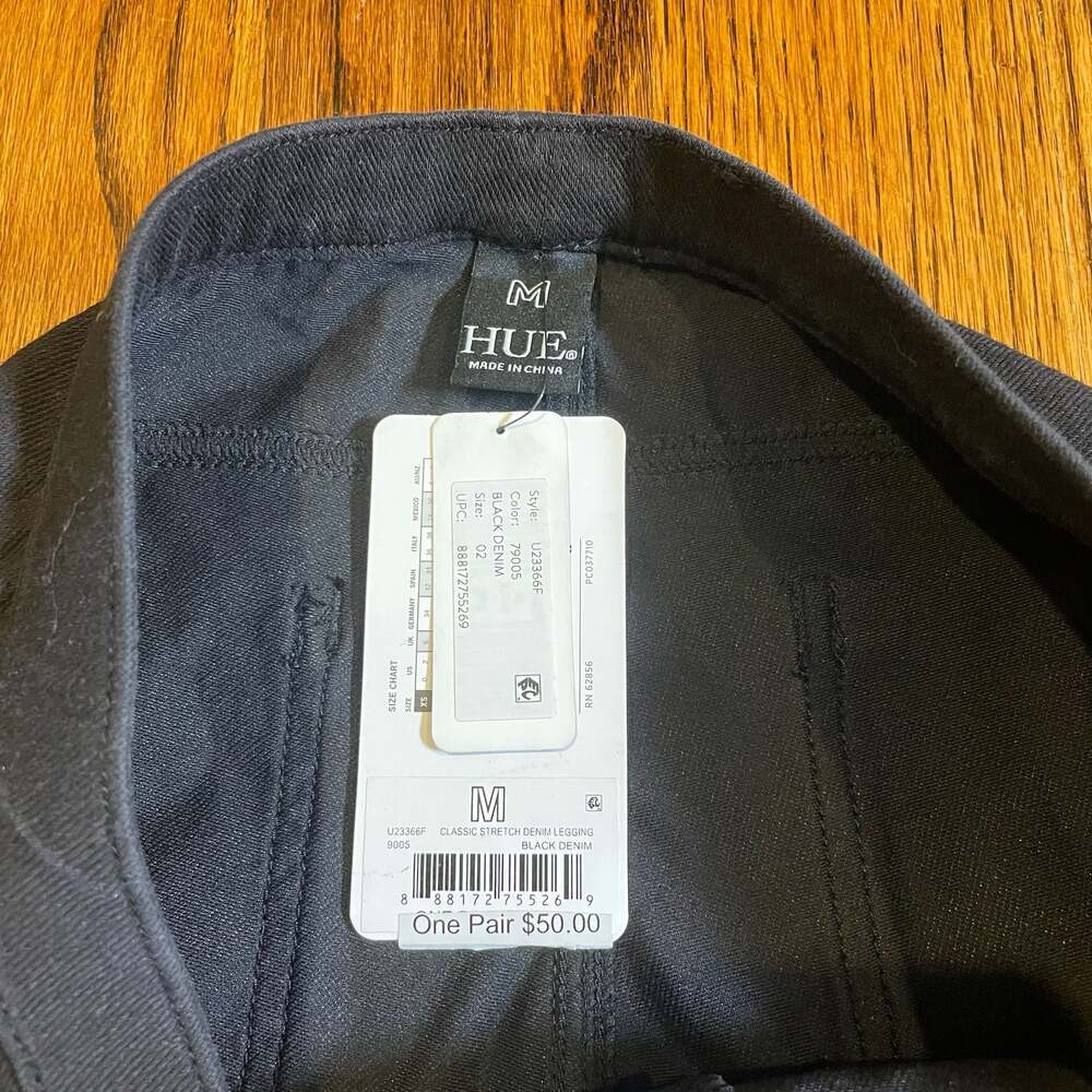Hue Classic Stretch Denim Legging Black Denim Size M NWT - Picture 2 of 6